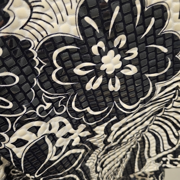 Alfred Dunner 18W Black White Textured Floral Clear Sequin Button Front Jacket - Picture 6 of 11